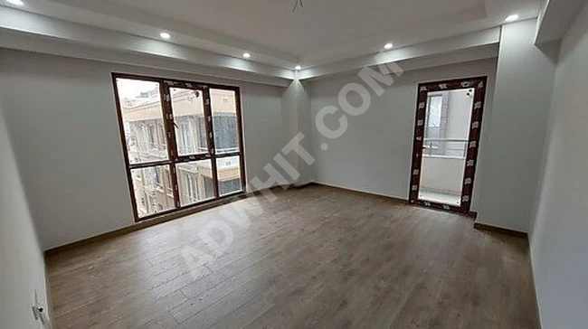 MUCİZE EMLAK'TAN BAHÇELİEVLERDE YENİ OTOPARKLI SATILIK 2+1 DAİRE