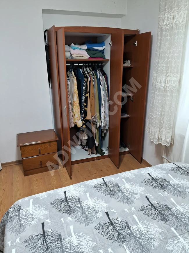 خزانة ملابس ثلاثية 