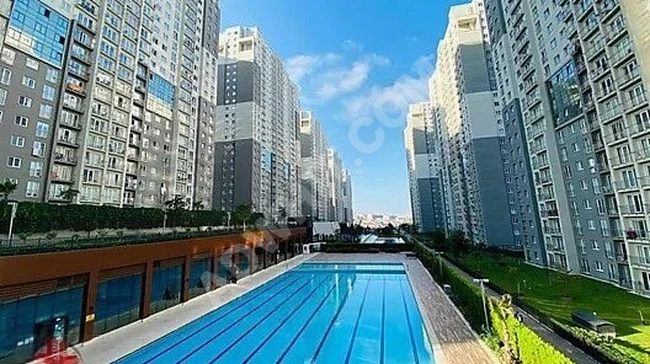 İNNOVİA3 SİTESİNDE KİRACISIZ SATILIK 1+1 DAİRE