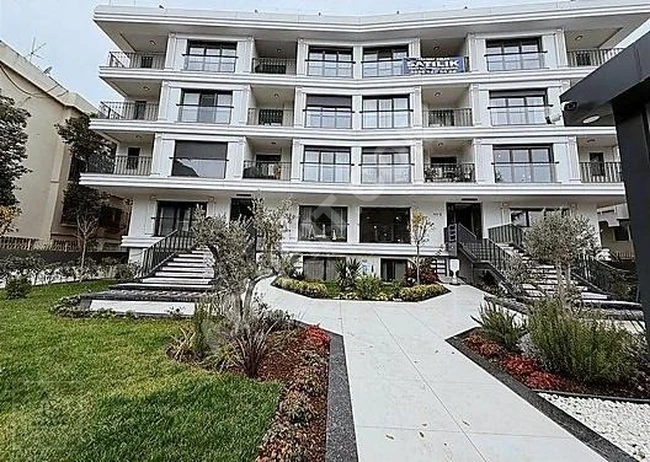 CADDEBOSTAN SAHİL'DE SATILIK 3+1 SIFIR BOŞ DAİRE YALI PARSELİNDE