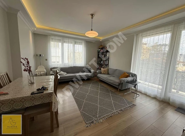 ALKAYA'DAN SUADİYE'DE SATILIK 2+1 DAİRE BALKONLU ARA KAT