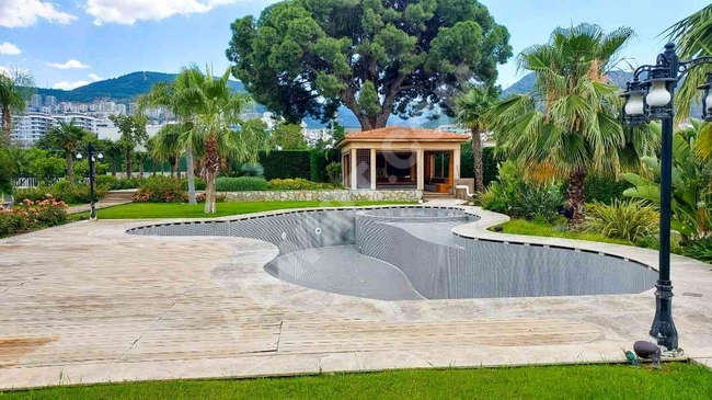  5.536 M² MÜSTAKİL ARAZİDE ÖZGÜN MİMARİ TASARLANMIŞ LÜKS VİLLA