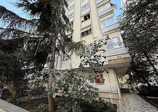 GÖZTEPE BAHARİYELİ SOKAKTA YATIRIMLIK İÇİ YENİLENMİŞ 2+1 DAİRE