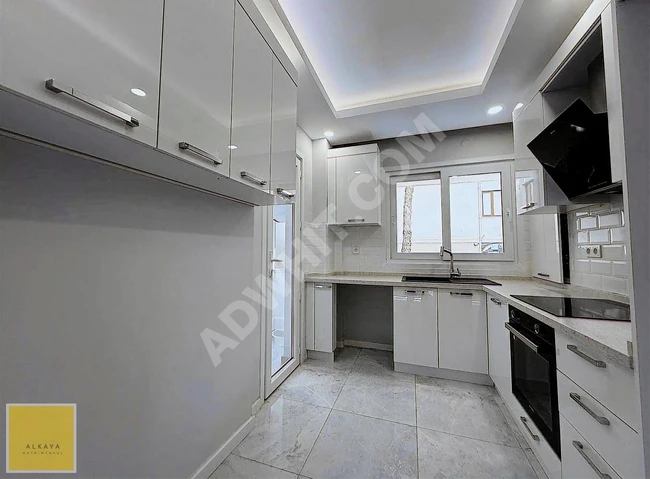 GÖZTEPE BAHARİYELİ SOKAKTA YATIRIMLIK İÇİ YENİLENMİŞ 2+1 DAİRE