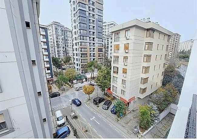 ALKAYA'DAN KOZYATAĞI'NDA SATILIK 3+1 2001 YILI YAPIMLI BOŞ DAİRE