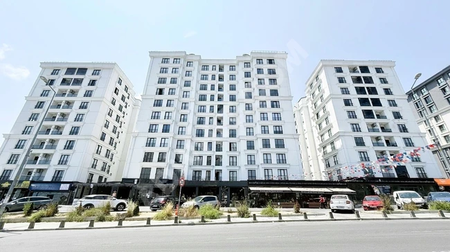 =ADRES=SENNAPARK SİTESİNDE CADDE CEPHELİ 3.KAT 105m² SATILIK 2+1