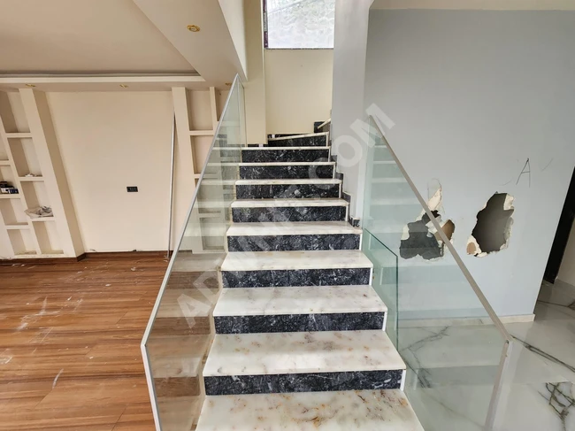 AKYAZI SATILIK VILLA:SERA GOLU YAKINI