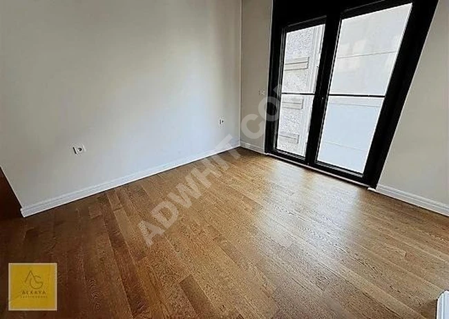 SUADİYE NOTER SOKAK'TA SATILIK 3+1 BALKONLU 105M² NET DAİRE