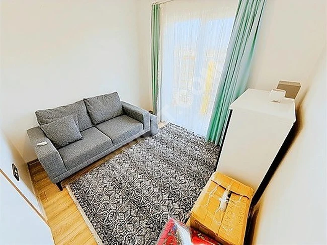 =ADRES=OTOPARKLI ASANSÖRLÜ SİTEİÇİ 3.KAT FULL EŞYALI KİRALIK 2+1