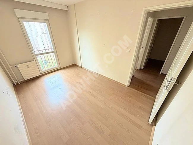 =ADRES=ESTON KİRAZLI EVLER SİTESİNDE SATILIK MANZARALI GENİŞ 2+1