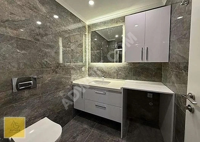 SUADİYE NOTER SOKAK'TA SATILIK 3+1 BALKONLU 105M² NET DAİRE