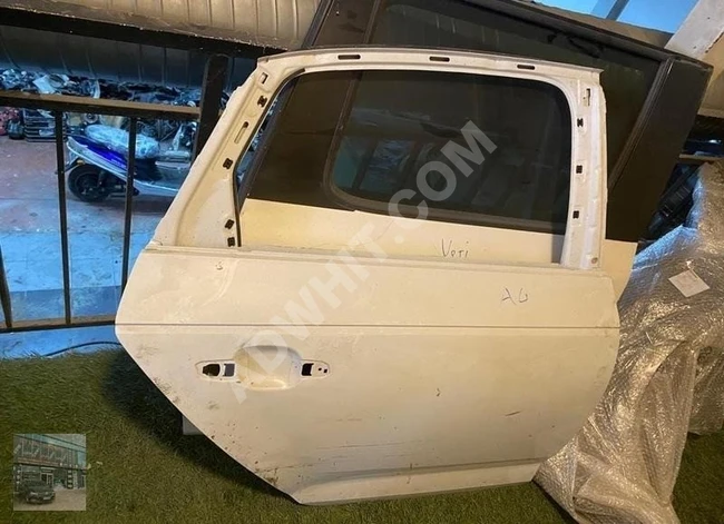 AUDİ A4 SAĞ ARKA KAPI