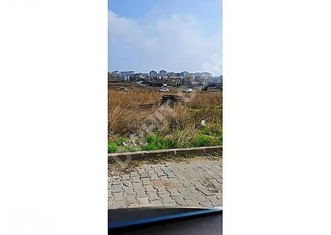 PINAR tepede yatırımlık arsa yola cepheli