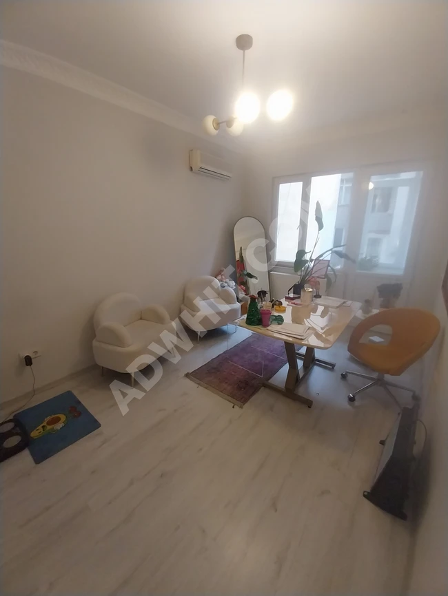 Nisantaşi Valikonağinda 2+1 Ofisin 1 odasi Kiralık