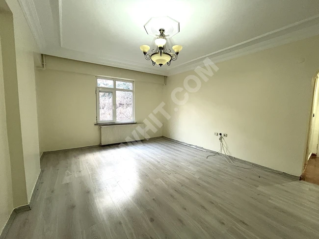 Şişli Gülbahar Asansörlü 2+1 Kullanışlı Eşyasız Kiralık Daire