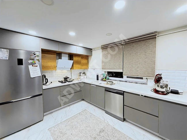 ANA CADDEYE PARAREL YENİ BİNADA 4+1 ARA KAT SATILIK DAİRE