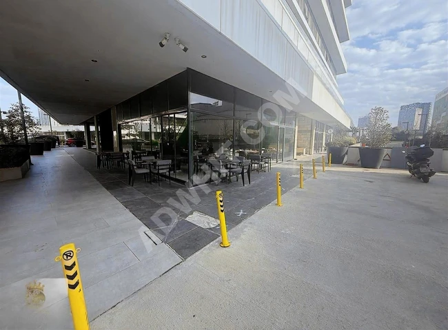 BASIN EKSPRES NİVO İSTANBUL GİRİŞ KAT 90M2 KÖŞE DÜKKAN
