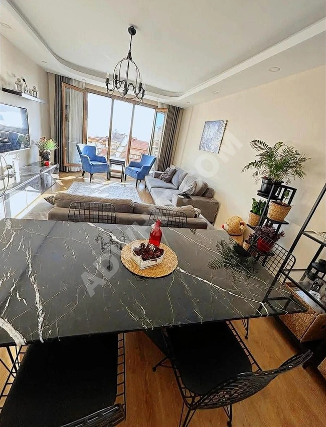 REDSTONE-GÜLTEN DEN ÖNCÜ TERAS DA GÖL MANZARALI GENIŞ 2+1