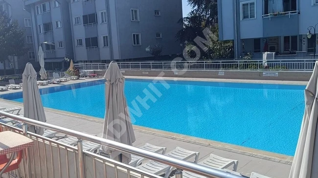 BEYLİKDÜZÜ DEREAĞZI MAHALLESİ 3+1SATILIK 135m2 HAVUZLU DAİRE