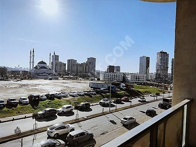 PARK MAVERA 2 SİTESİNDE 65m2 KİRALIK DÜKKAN