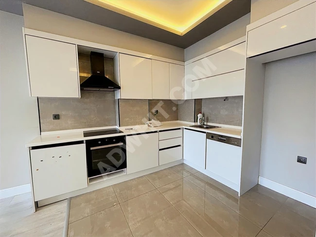 BEYLİKDÜZÜ E5 YANI BRAND İSTANBUL SATILIK 1+1 82M2 BALKONLU