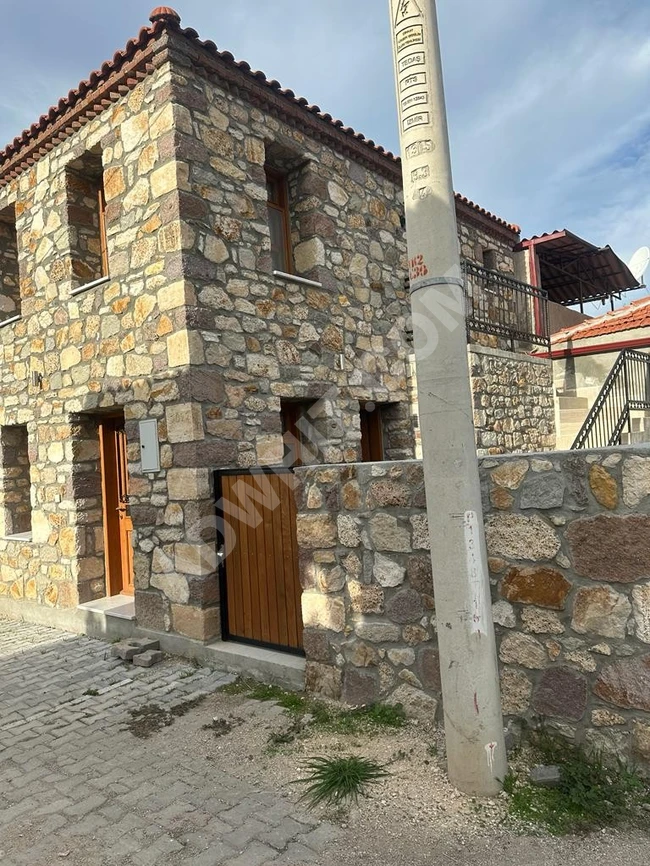 منزل حجري مستقل بحديقة للبيع في بادملي – ديكيلي - ازمير