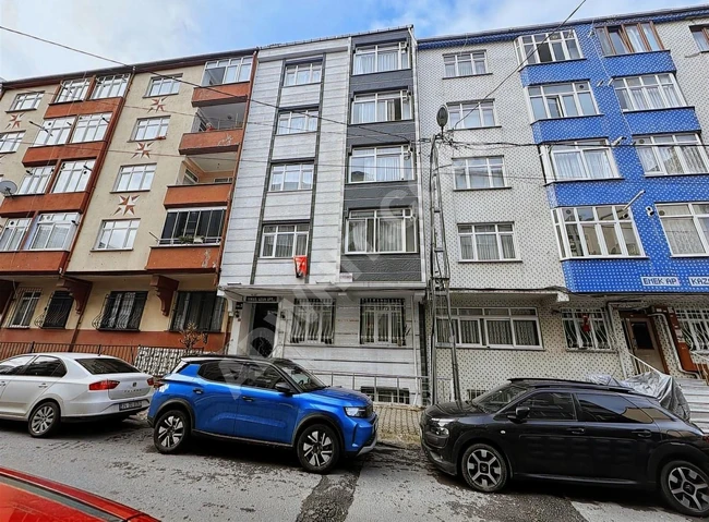 SATILIK EYÜPSULTAN BİNEVLER'DE TERASLI 2+1 DAİRE 132 m