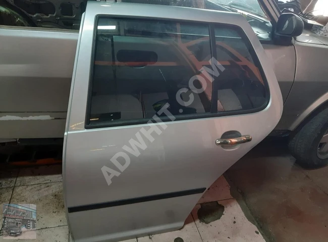 VOLKSWAGEN GOLF 4 SOL ARKA KAPI