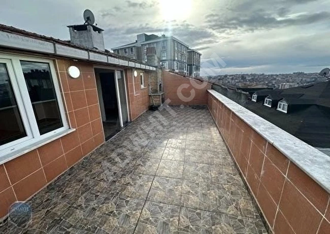 SATILIK EYÜPSULTAN BİNEVLER'DE TERASLI 2+1 DAİRE 132 m