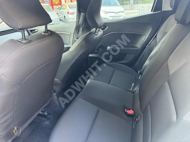 2022 موديل - CLIO 1.0 TCE ناقل حركة أوتوماتيكي - خالية من الأعطال - تم عمل الصيانة