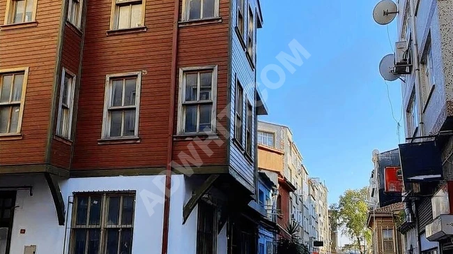 Aksarayda Metroya Yürüyüş Mesafesinde Satılık Komple Bina!