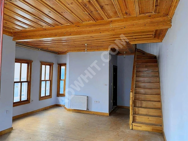 Aksarayda Metroya Yürüyüş Mesafesinde Satılık Komple Bina!