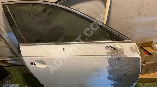 AUDİ A4 SAĞ ÖN KAPI
