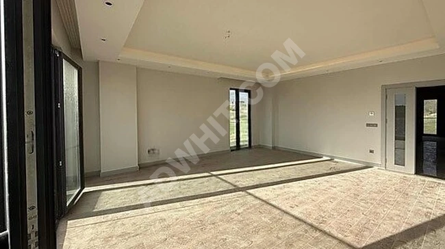 Bir Bahçe Evleri Başakşehir Ara Kat 4+1 225 m² Kiralık Daire