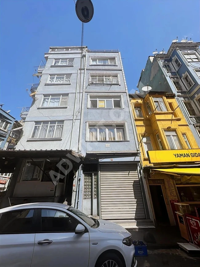 Beyoğlu'nda Satılık 1,5+1 Yatırımlık Fırsat Daire