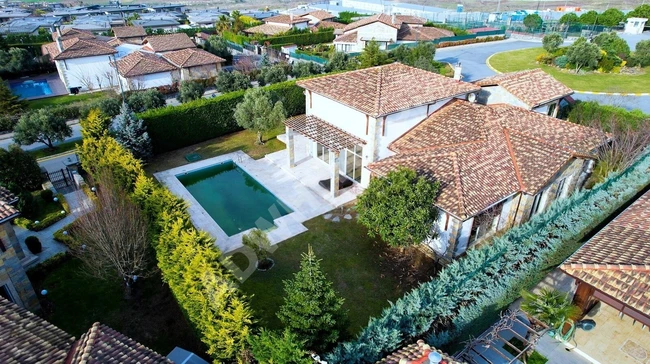 PARK VİLLAGE CLAROS MODEL 6+1 SATILIK VİLLA