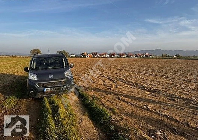 ⫸AKÇAY BEST EMLAKTAN⫷ÇIKRIKÇIDA DENİZE 750 METRE 296 M2 ARSA