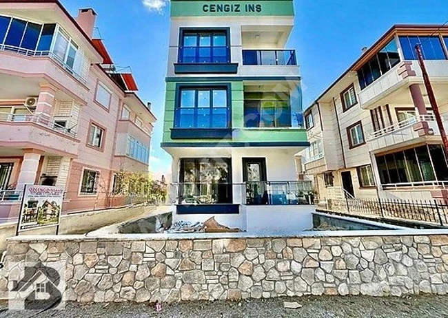 ⫸AKÇAY BEST EMLAK'TAN⫷MERKEZDE YERDEN ISITMALI GENİŞ *1+1* DAİRE