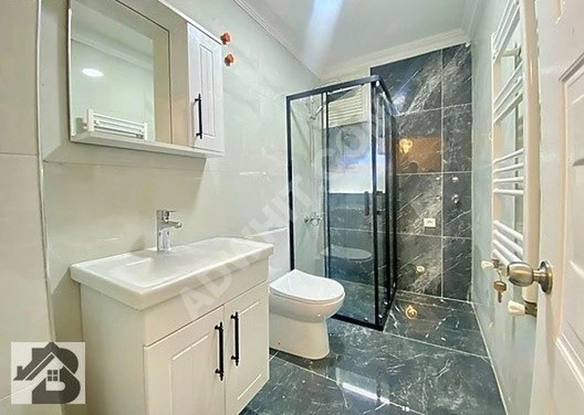 ⫸BEST EMLAKTAN⫷ALTINKUMDA BAHÇE KULLANIMLI DENİZE 450 M. LÜX 2+1