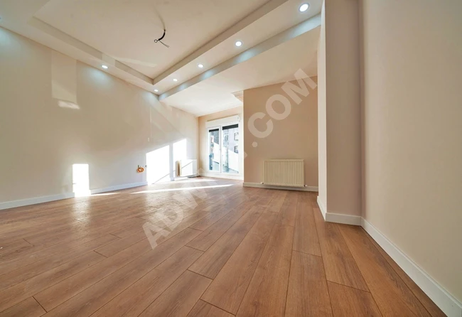 شقة فاخرة 2+1 جديدة للبيع في Zuhuratbaba مع موقف سيارات.