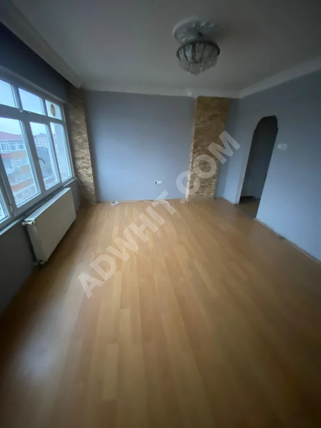 Emlak center'dan çapa'da 2+1 daire kiralık