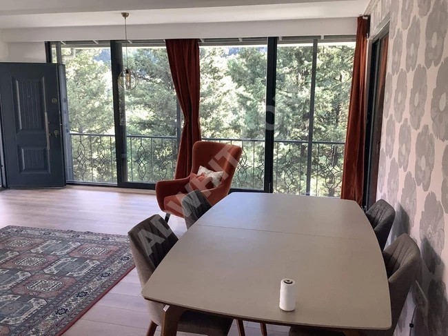 فيلا للبيع اطلالة بحرية وجبلية في كونيالتي 