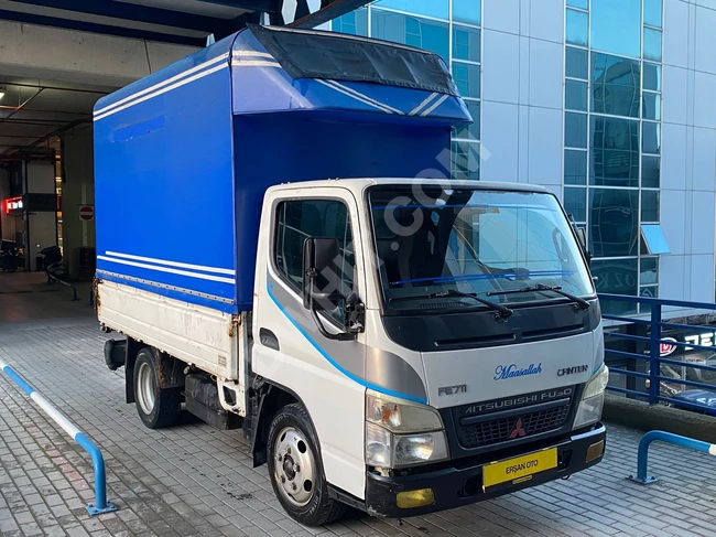 Mitsubishi fuso çift Teker tenteli kamyonet 