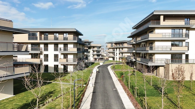 LUXURY APARTMENT FOR SALE 