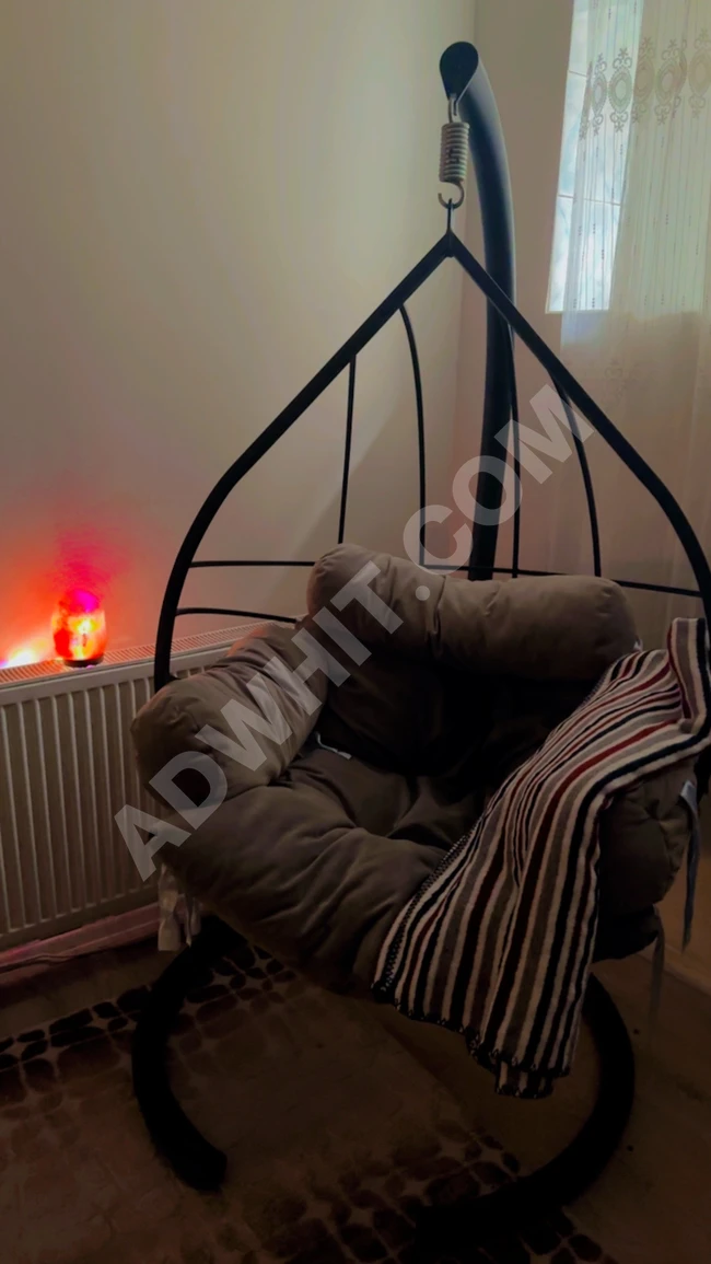 Evde herhangi bir yere uygun, çok rahat bir salıncak.