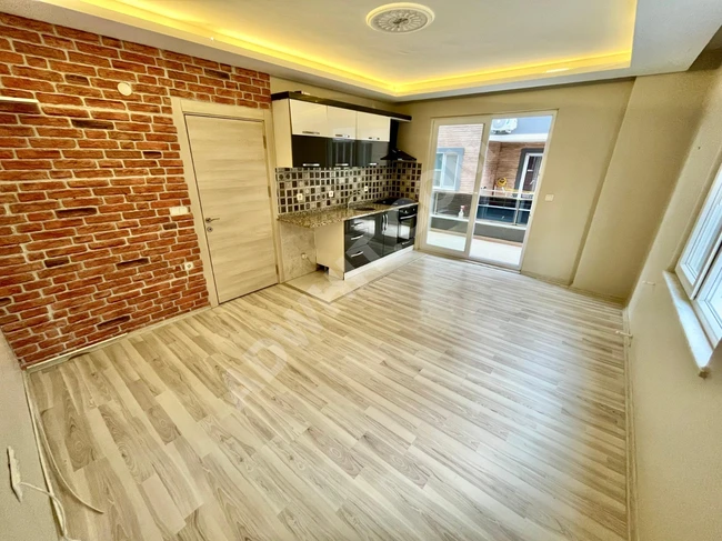 ALTINKUMDA DOĞALGAZLI ASANSÖRLÜ ARA KAT 1+1 YENİ FIRSAT DAİRE