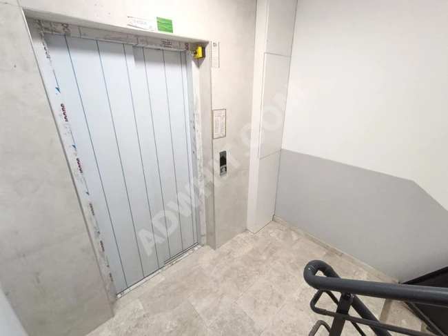 شقة جديدة 2+1 في إدرميت  EDREMİT مزودة بالغاز الطبيعي، بمصعد وحمام خاص لغرفة النوم الرئيسية.