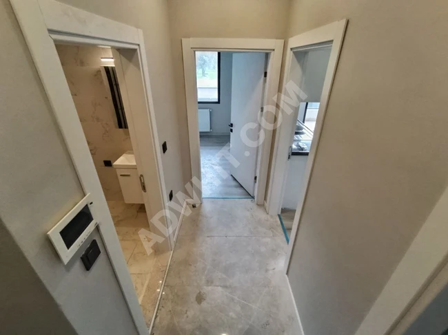 شقة جديدة 2+1 بمواصفات مستقلة، بالغاز الطبيعي وبشرفة واسعة في كاديكوي. KADIKÖY