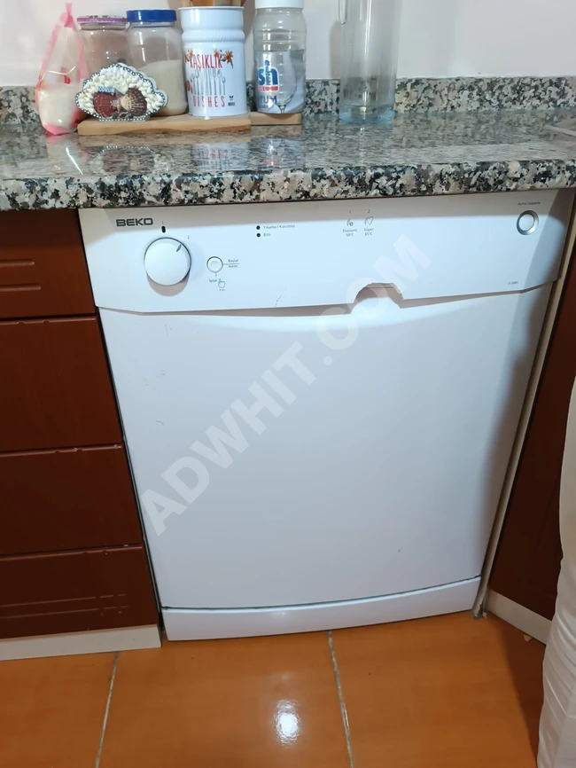 Emlak center'dan çapa'ya yakın 2+1 salon eşyalı daire