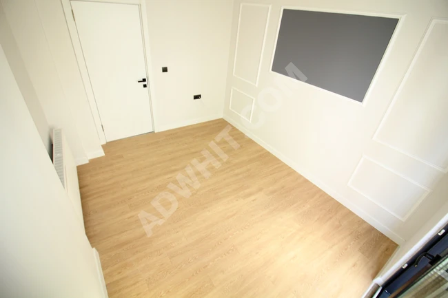 Brand new luxury 2+1 apartment in Altinkum with natural gas, elevator, and glass balcony